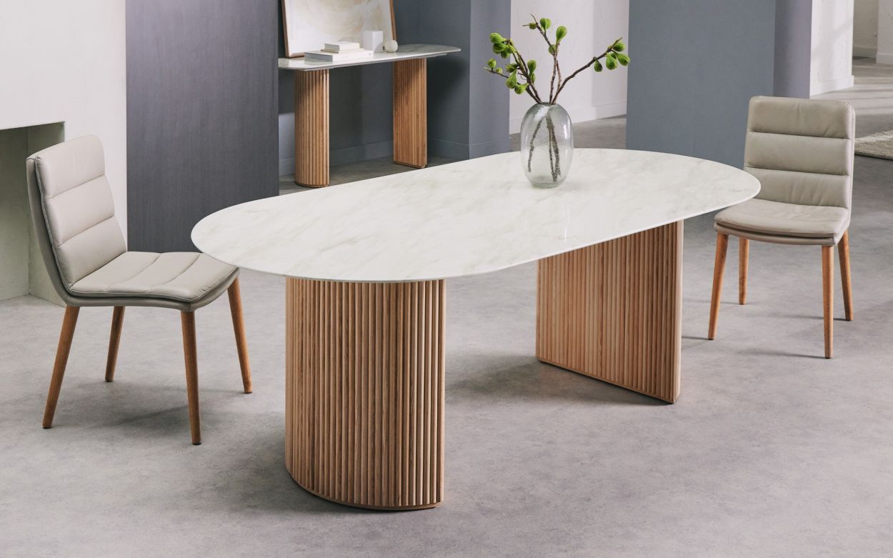 oval dining table 